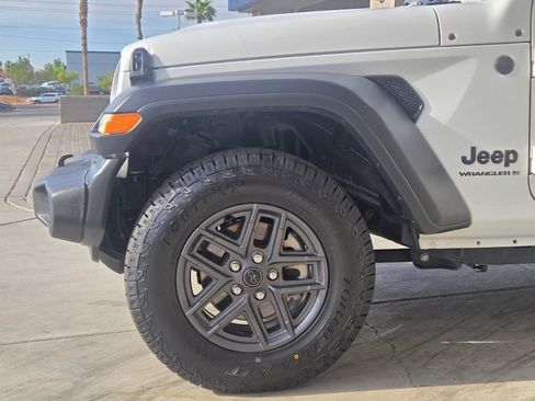 Used 2024 Jeep Wrangler Unlimited Sport AWD/4WD image 11