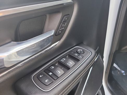 Used 2023 RAM 1500 Laramie image 17