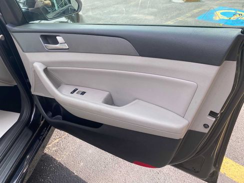 Used 2019 Hyundai Sonata SE FWD image 31