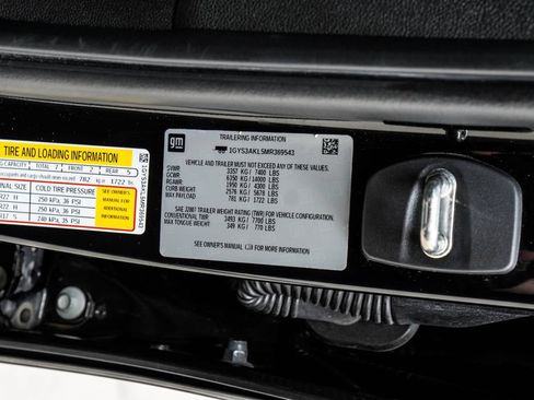 Used 2021 Cadillac Escalade Luxury RWD image 50