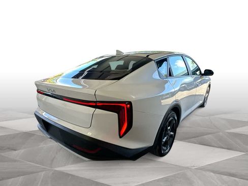 Used 2025 Kia K4 FWD image 8