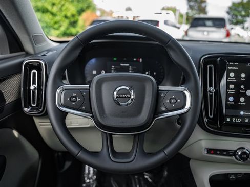 New 2026 Volvo XC40 B5 Ultra w/ Protection Package Premier image 29