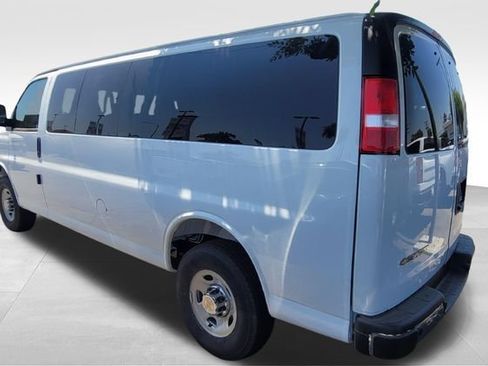 New 2026 Chevrolet Express 3500 LT w/ LT Preferred Equipment Group RWD image 3