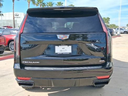 Used 2023 Cadillac Escalade Sport w/ Touring Package image 5