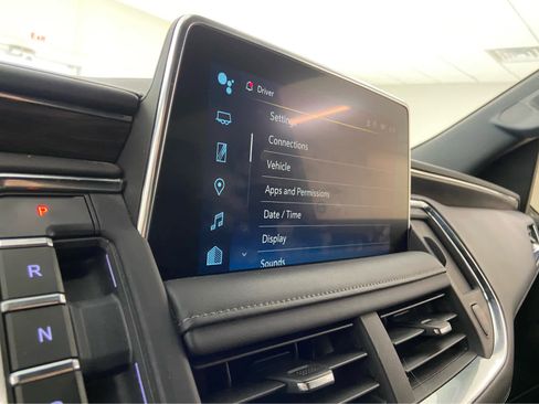 Used 2023 Chevrolet Tahoe LT image 34