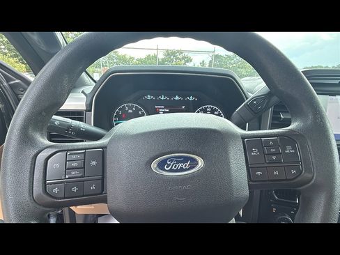 Used 2023 Ford F150 XLT image 12