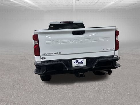 New 2026 Chevrolet Silverado 2500 Custom w/ Custom Value Package AWD/4WD image 10