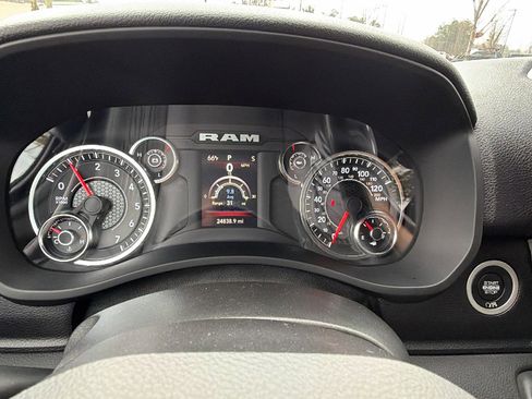 Used 2024 RAM 2500 Big Horn w/ Bed Utility Group image 25