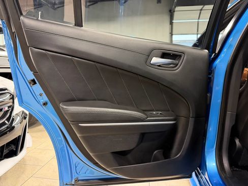 Used 2019 Dodge Charger Scat Pack w/ Dynamics Package RWD image 33
