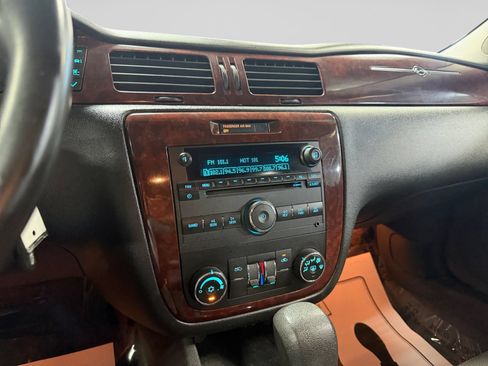 Used 2009 Chevrolet Impala LT FWD image 27