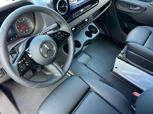 New 2026 Mercedes-Benz Sprinter 2500 image 4