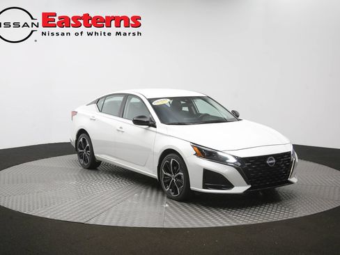 Used 2025 Nissan Altima 2.5 SR AWD/4WD image 47