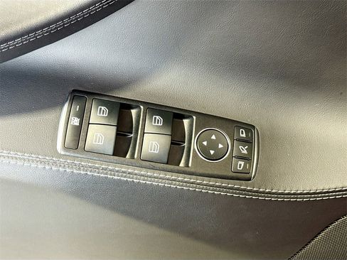 Used 2018 Tesla Model S 75D image 26