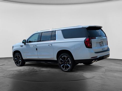New 2026 GMC Yukon XL Denali AWD/4WD image 6