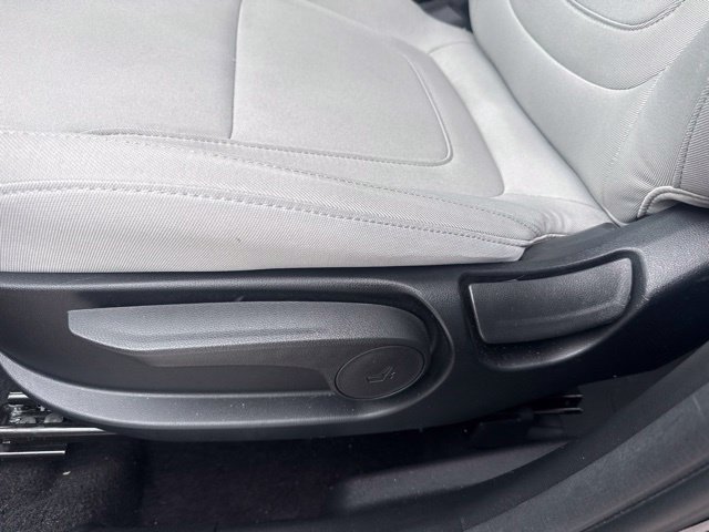 Used 2025 Hyundai Tucson SE FWD image 13