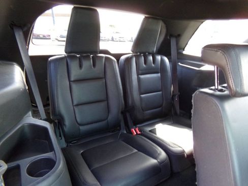 Used 2013 Ford Explorer XLT image 20