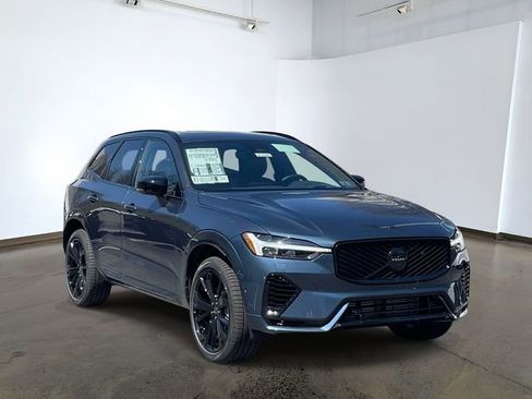 New 2026 Volvo XC60 T8 Ultra w/ Protection Package Premier AWD/4WD image 3