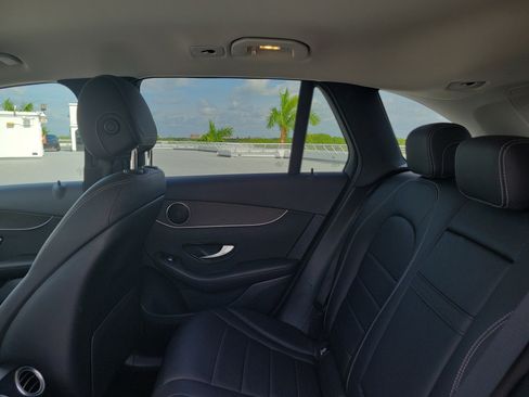 Used 2020 Mercedes-Benz GLC 300 image 13