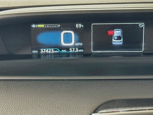 Used 2020 Toyota Prius XLE w/ Advanced Technology Package FWD image 12