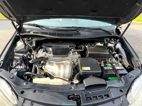 Used 2017 Toyota Camry SE image 20