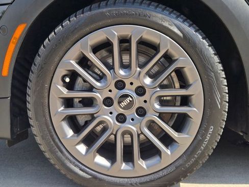 Certified 2025 MINI Cooper S image 23