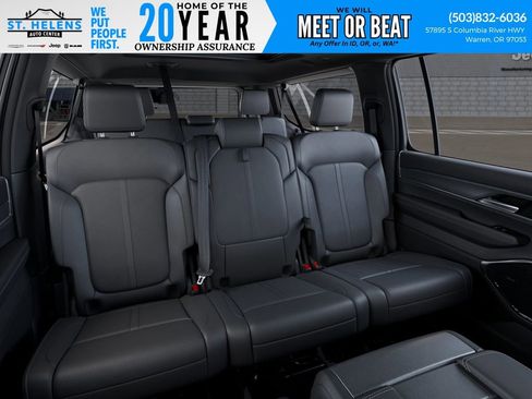 New 2026 Jeep Grand Wagoneer L 4WD w/ Premium Group I image 18