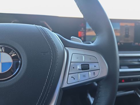 Used 2025 BMW X7 xDrive40i AWD/4WD image 18