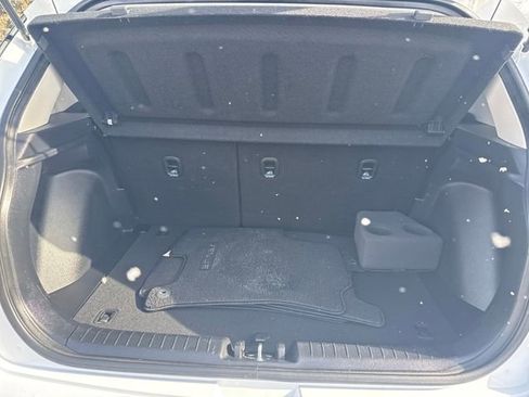 Certified 2023 Hyundai Venue SEL image 43