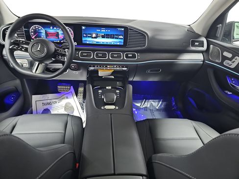 New 2026 Mercedes-Benz GLS 450 4MATIC image 9