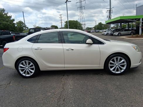 Used 2013 Buick Verano FWD image 4