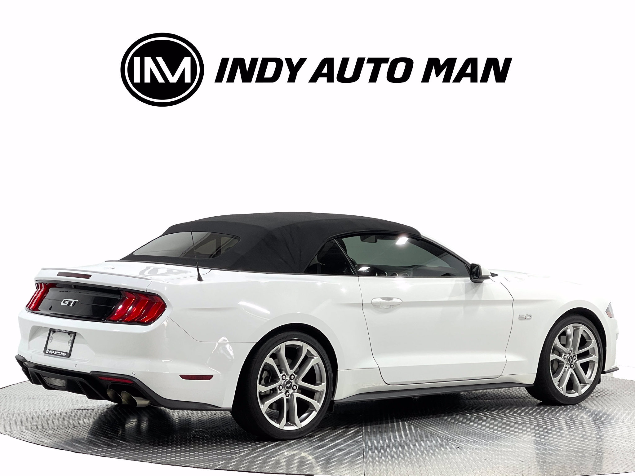 Used 2019 Ford Mustang GT Premium w/ Equipment Group 401A RWD image 4