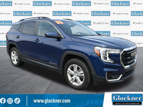 Used 2023 GMC Terrain SLE w/ Driver Convenience Package AWD/4WD image 3