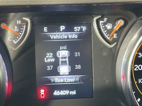 Used 2022 Jeep Gladiator Sport AWD/4WD image 18