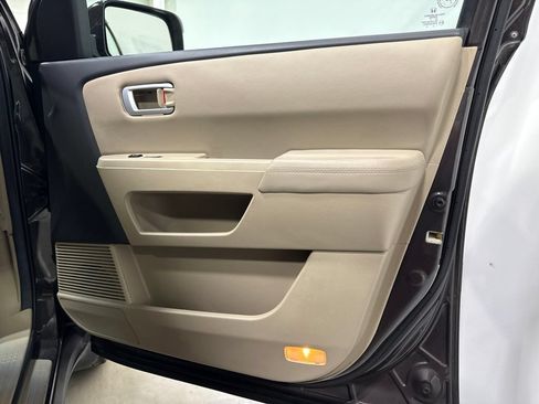 Used 2013 Honda Pilot Touring image 35