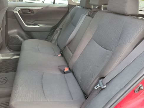 Used 2024 Toyota RAV4 LE FWD image 7