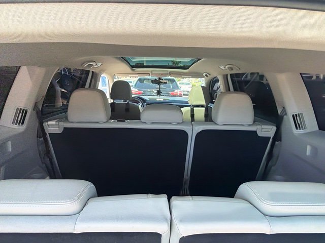 Used 2023 Volkswagen Atlas SE w/ Panoramic Sunroof Package FWD image 22