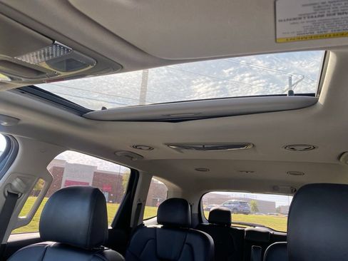 Used 2025 Kia Telluride S AWD/4WD image 26