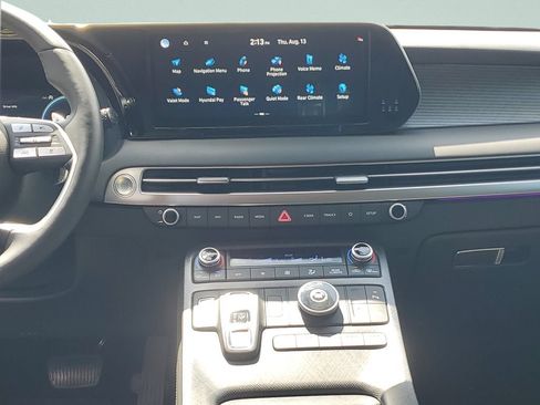 Used 2024 Hyundai Palisade Limited FWD image 15