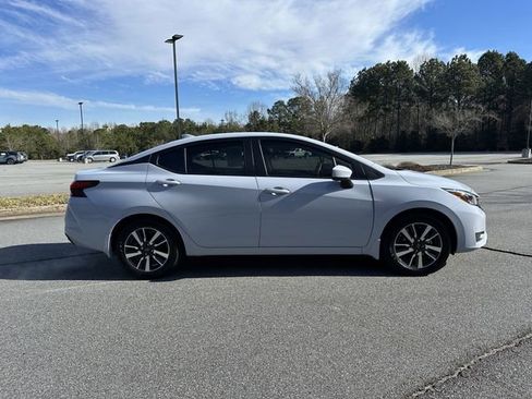 Certified 2025 Nissan Versa SV w/ Trunk Package image 9