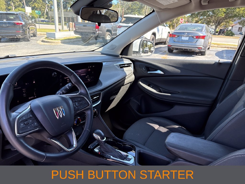 Used 2024 Buick Encore GX Preferred w/ Comfort Package FWD image 5
