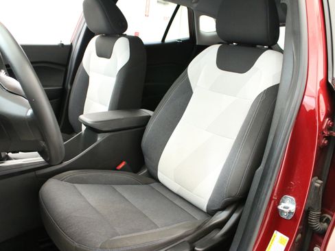 Used 2024 Chevrolet Trax LS w/ LS Convenience Package FWD image 26