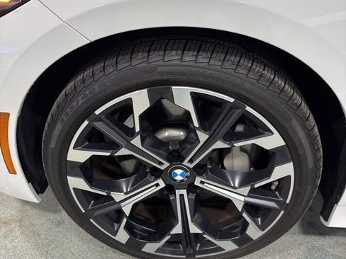 Used 2025 BMW 330i xDrive Sedan w/ Premium Package image 25