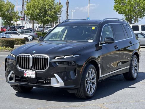 Used 2023 BMW X7 xDrive40i image 6