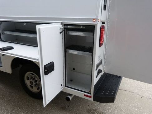 Used 2019 GMC Savana 3500 w/ Power Convenience Package RWD image 23