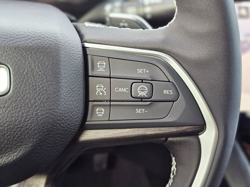 New 2026 Jeep Grand Cherokee L 2WD image 15