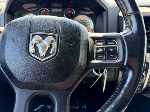 Used 2018 RAM 1500 Big Horn AWD/4WD image 32
