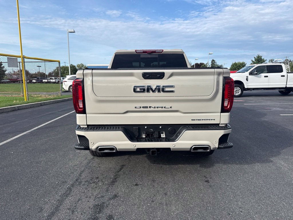 Used 2026 GMC Sierra 1500 Denali Ultimate AWD/4WD image 3
