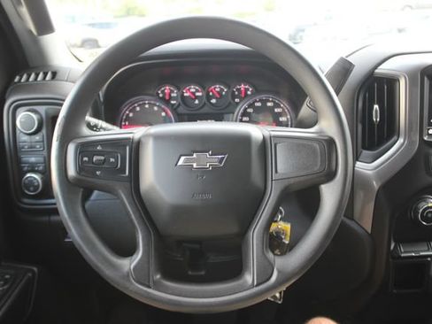 Used 2020 Chevrolet Silverado 1500 Custom Trail Boss w/ Custom Convenience Package AWD/4WD image 12