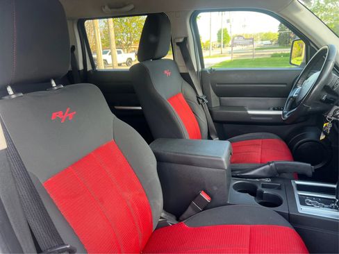 Used 2007 Dodge Nitro R/T RWD image 25