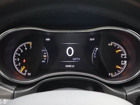 Used 2022 Jeep Grand Cherokee Laredo X AWD/4WD image 29